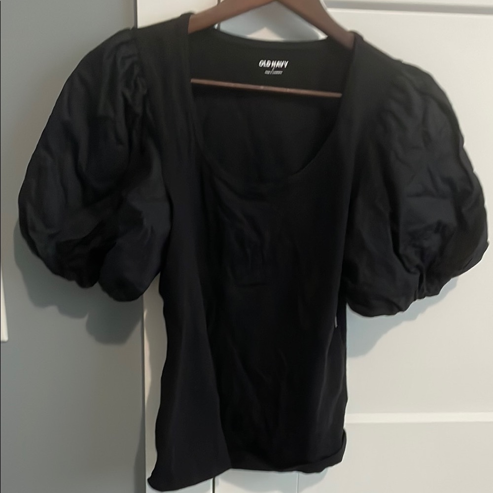 Gibson Black Puff Sleeve Blouse
